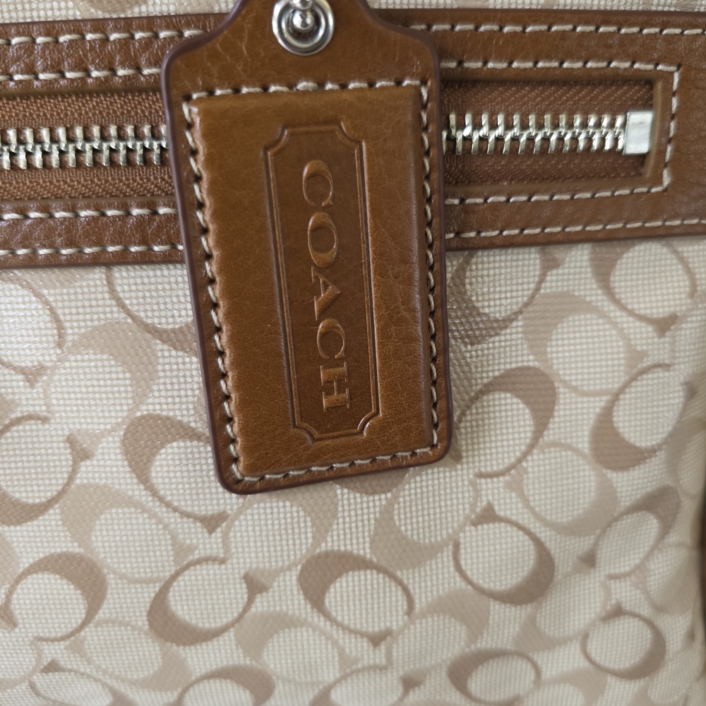 Coach Chelsea Bias Tote Signature C Khaki Tan Coated Canvas Leather Trim-NWT - Picture 2 of 12